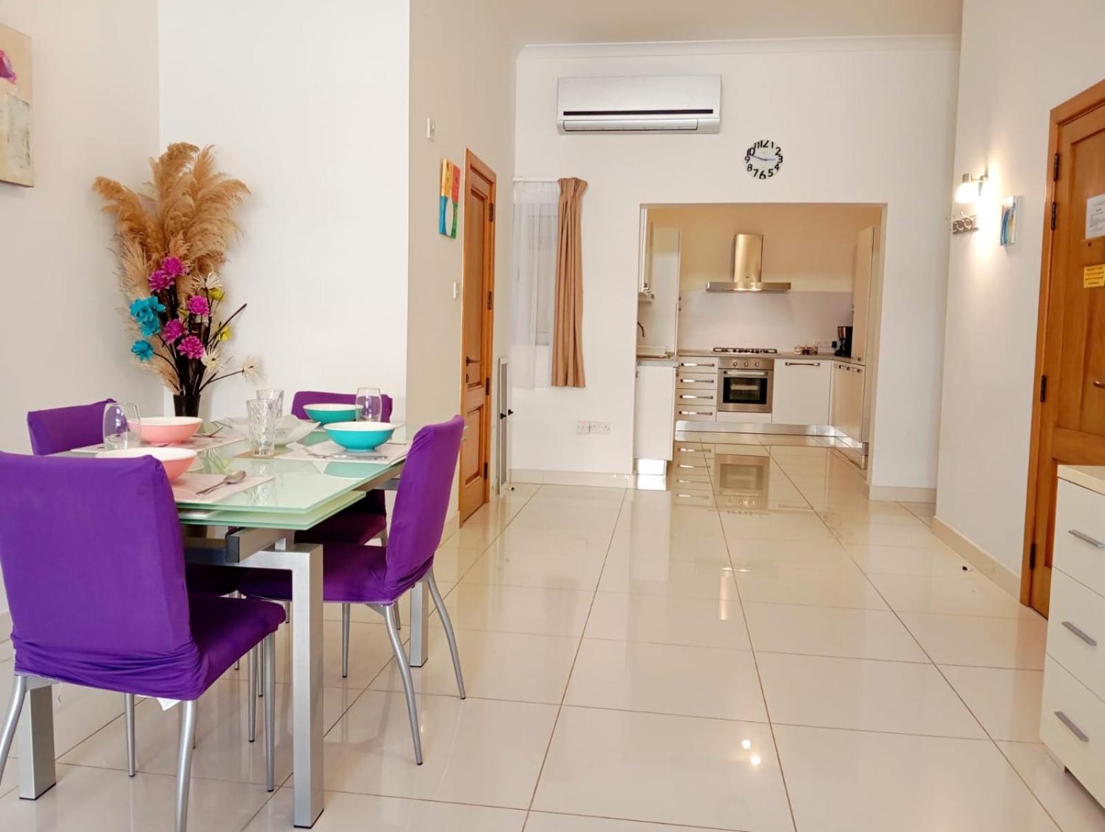 Modern Apartment In The Heart Of Sliema Steps From The Seafront エクステリア 写真